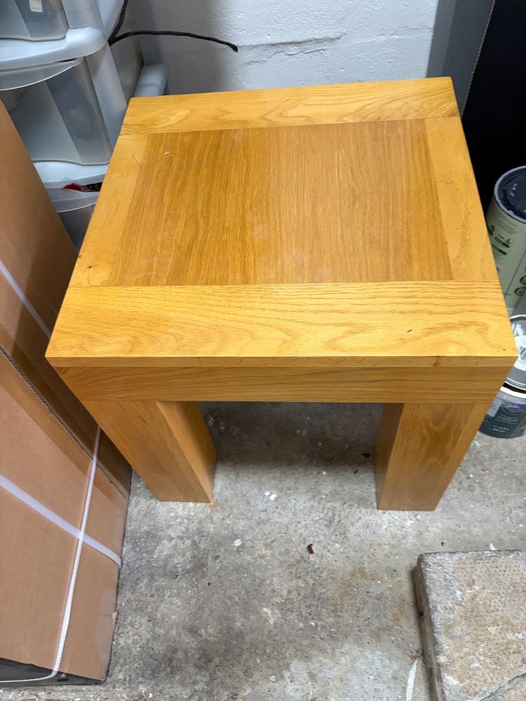 Free coffee table
