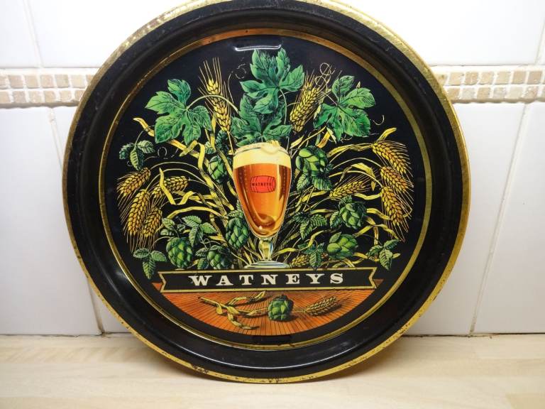 VINTAGE BEER TRAY ~ WATNEY RED BARREL ~