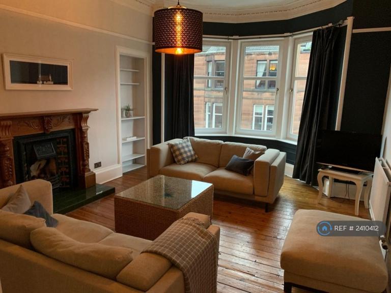 3 bedroom flat in Jedburgh Gardens, Glasgow, G20 (3 bed) (#2410412)