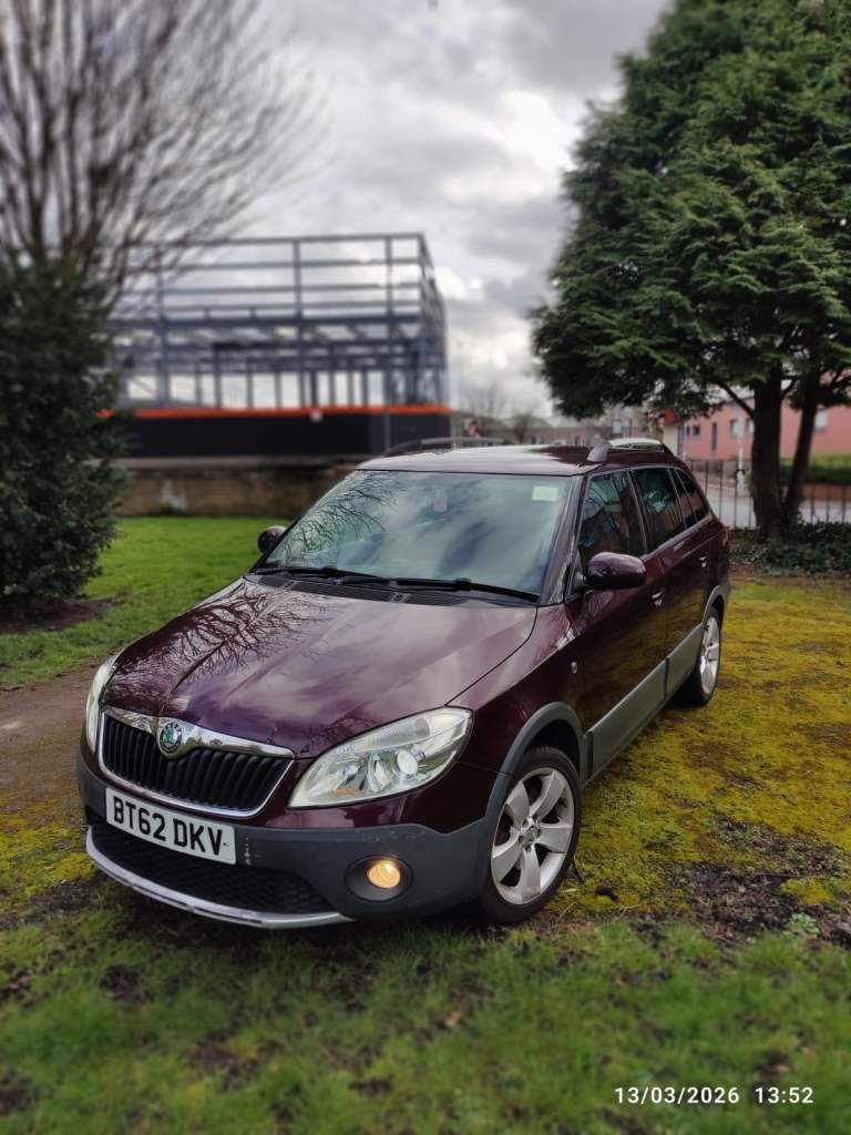 Skoda, FABIA, Estate, 2013, Manual, 1598 (cc), 5 doors