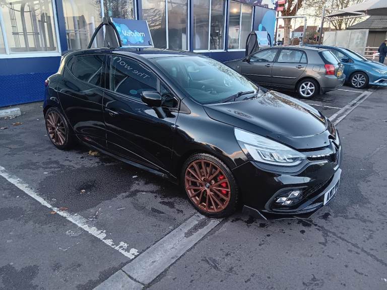 Renaultsport Trophy Nav 220bhp 280Nm launch mode