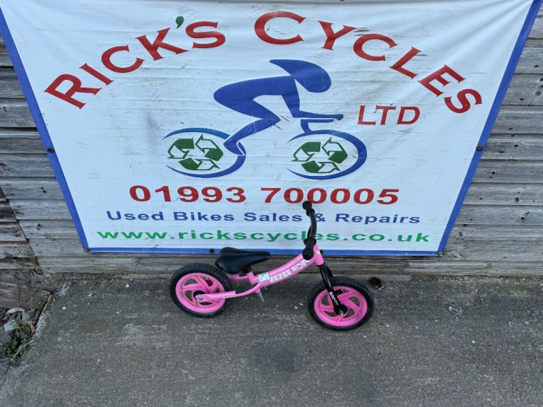Eezee Rider Sport 12” Wheel Girls Balance Bike.
