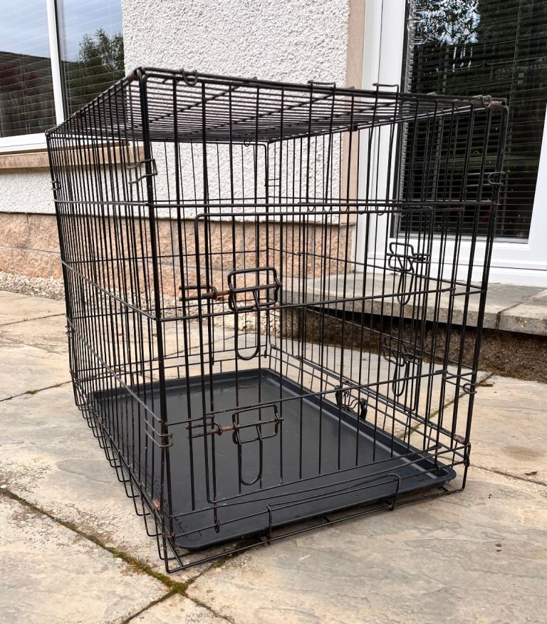 Medium dog crate