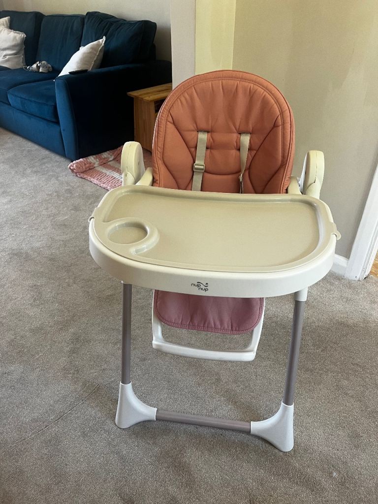 Kids high chair 