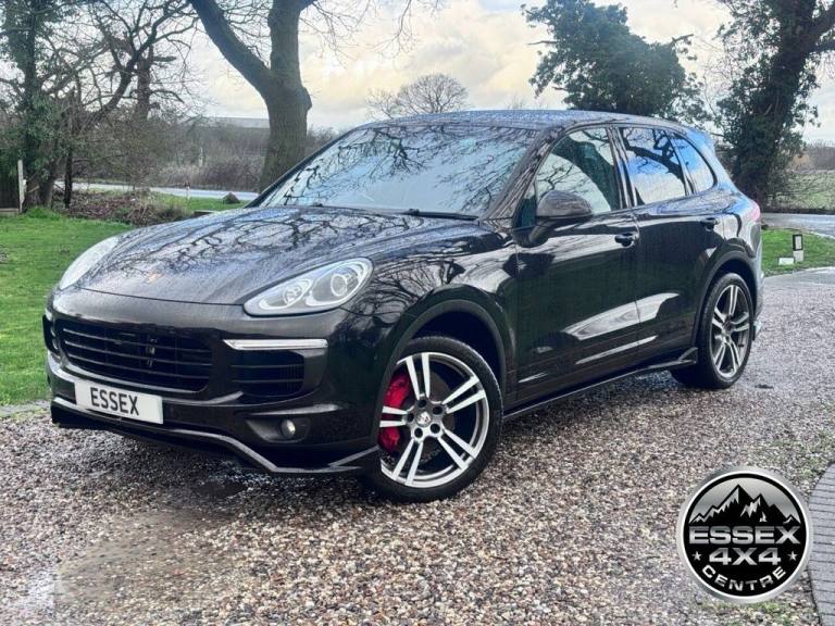 2015 PORSCHE CAYENNE 3.0 TDV6 TIPTRONIC S AUTOMATC 4X4 - MAXTON DESIGN BODY KIT