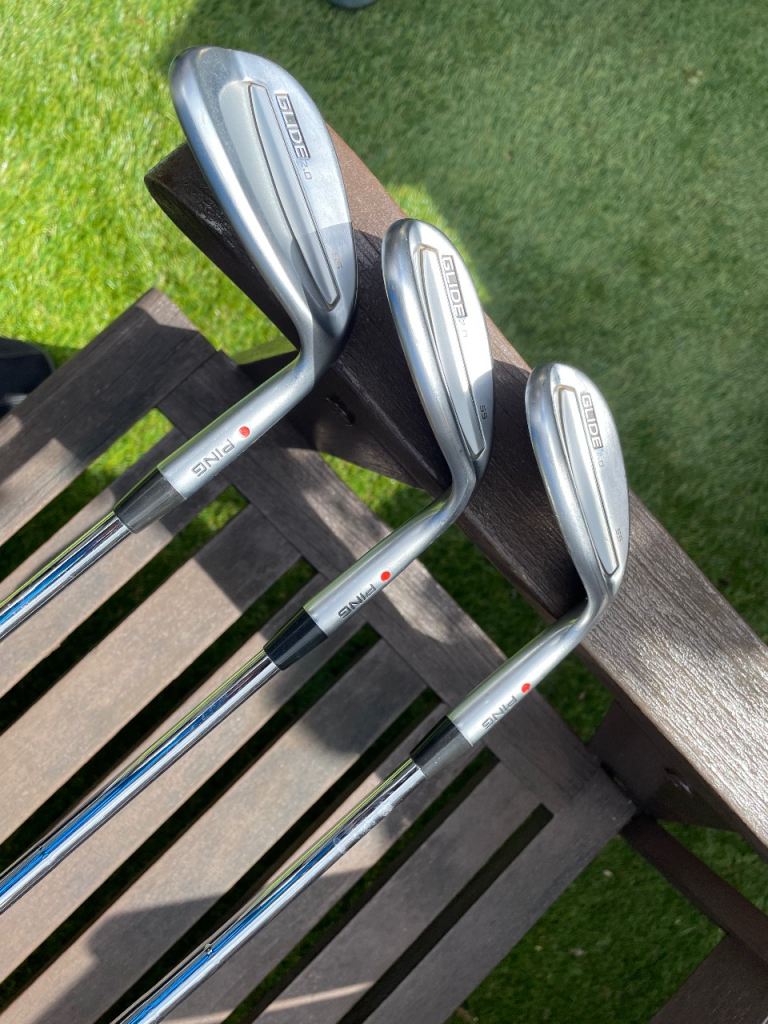 Ping Glide wedges red dot