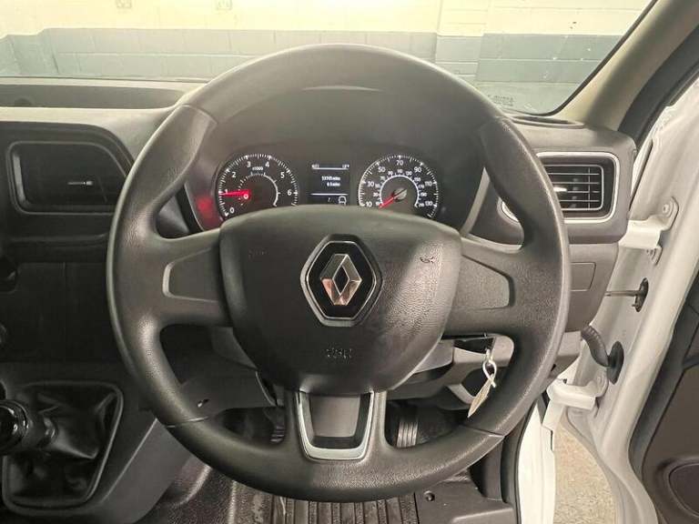 2023 Renault Master LM35dCi 135 Business+ Medium Roof Van PANEL VAN DIESEL Manual