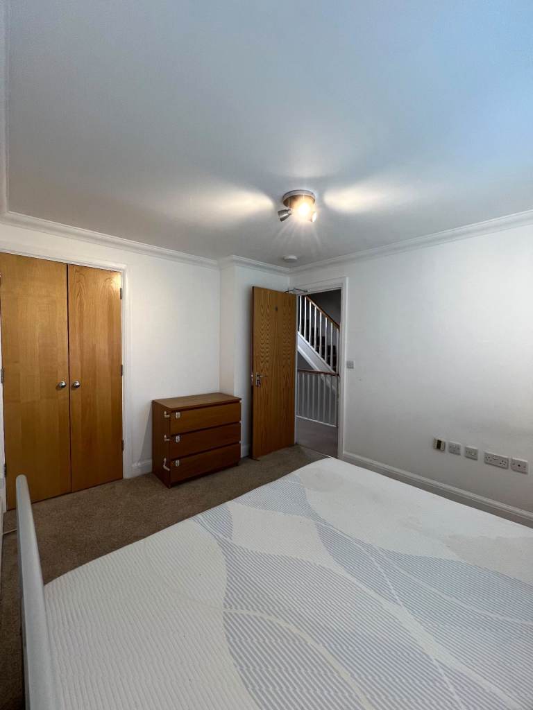 Double Room Available | Newly Refurbished House | Horsham