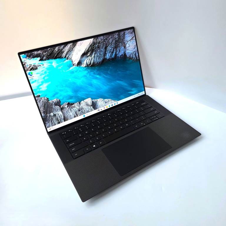 Dell XPS 15 9520 4K Touch i9 12900HK 1TB SSD 32GB DDR5 RTX 3050 Ti Laptop Workstation