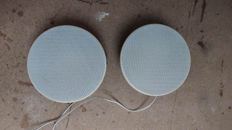 Ceiling speakers 