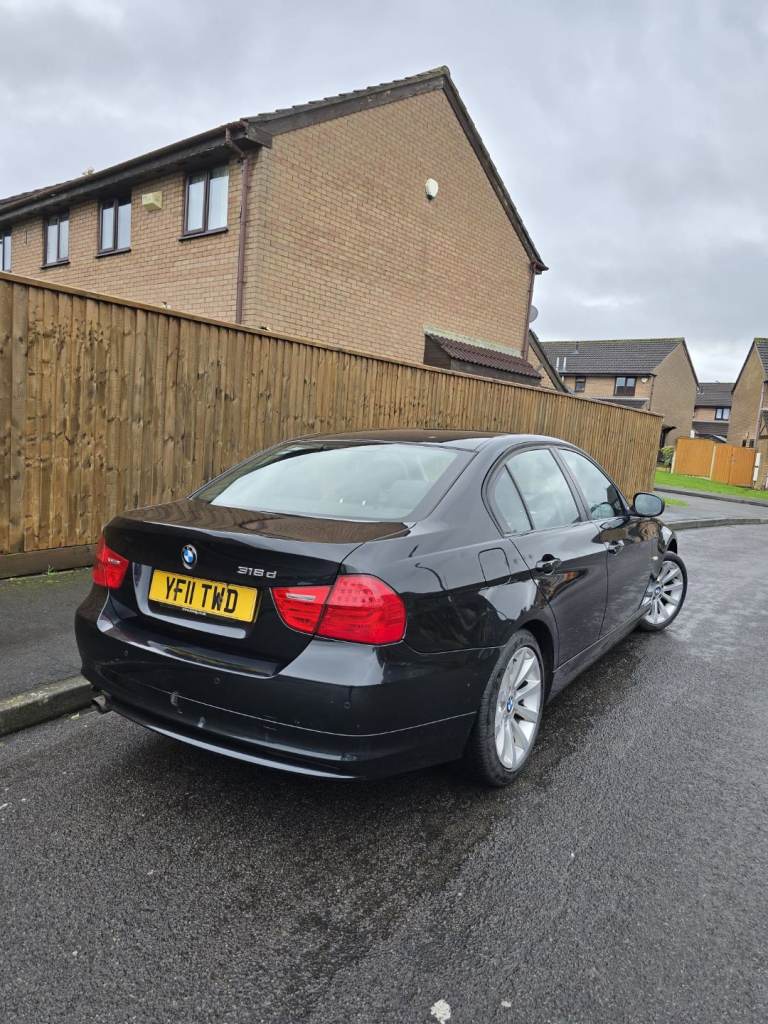 BMW, 3 SERIES, Saloon, 2011, Manual, 1995 (cc), 4 doors