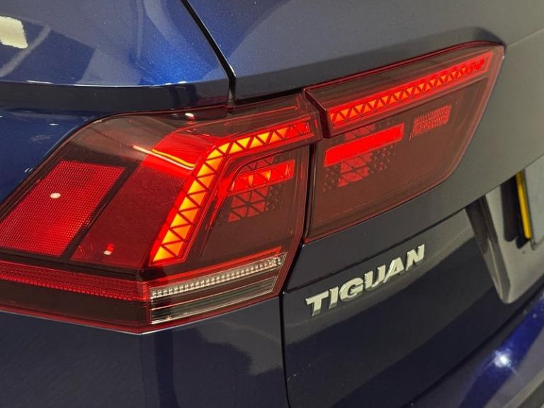 2017 Volkswagen Tiguan TDI R-Line SUV Diesel Automatic