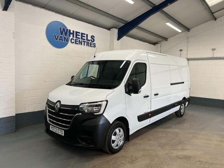 2023 Renault Master Master 2.3 dCi 35 Business+ FWD LWB Medium Roof Euro 6 4dr Panel Van Diesel M...