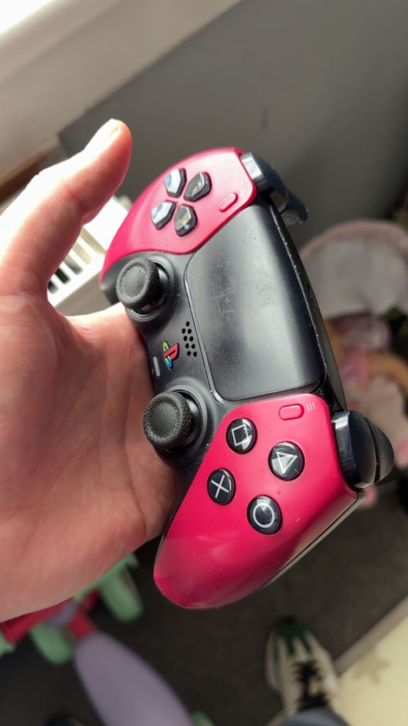 PS5 digital and 1 controller 