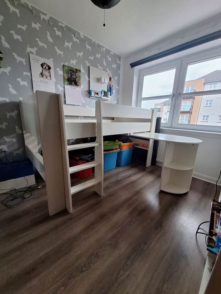 Steens 4 Kids Midsleeper Bed with pull out desk