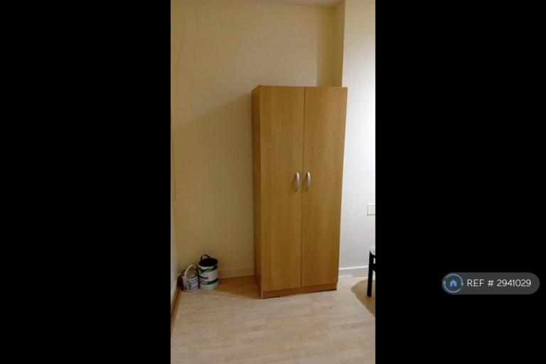 1 bedroom in Milton Road, Luton, LU1 (#2941029)