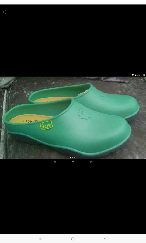 Garden shoes sliders new size 8 /7