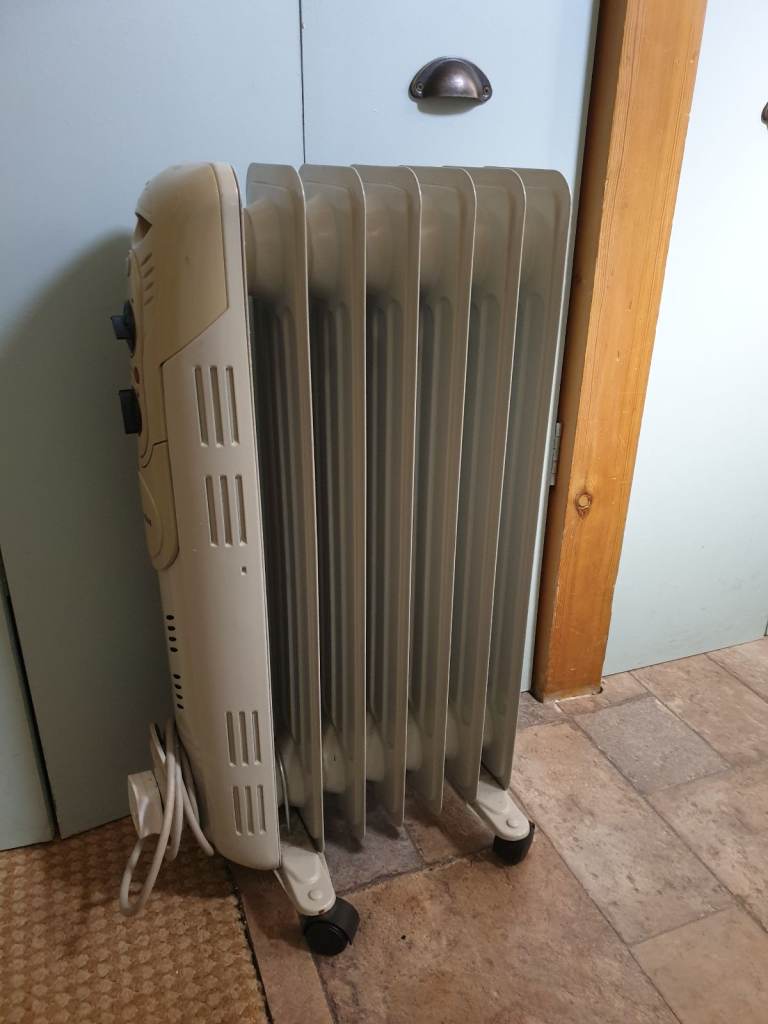 Dimplex oil filled radiator on wheels 1500w