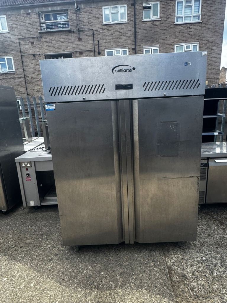 Commercial Williams double door fridge like new fully serviced cafe shop restaurant takeaway 