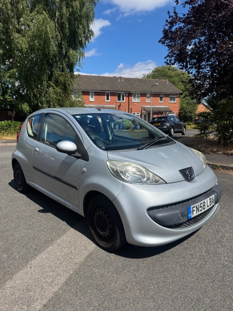 Peugeot 107, 12 months MOT, really low miles!!!!!!