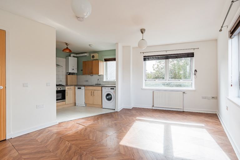 Flat for sale Marine Drive Edinburgh 