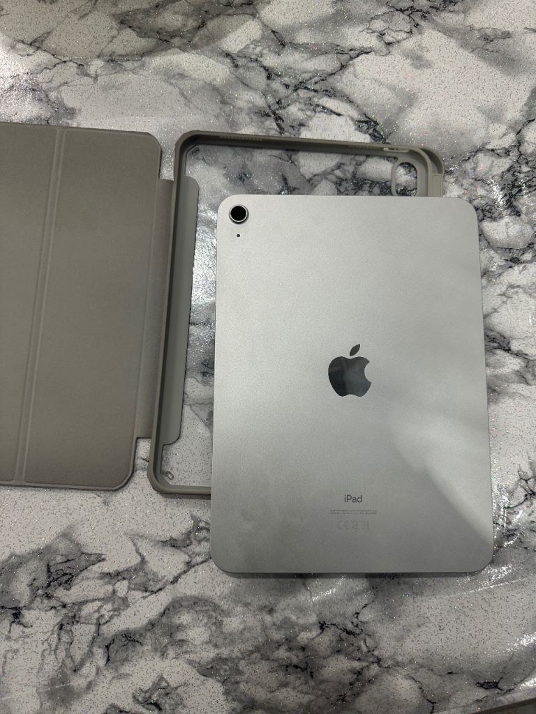Apple iPad 10th gen