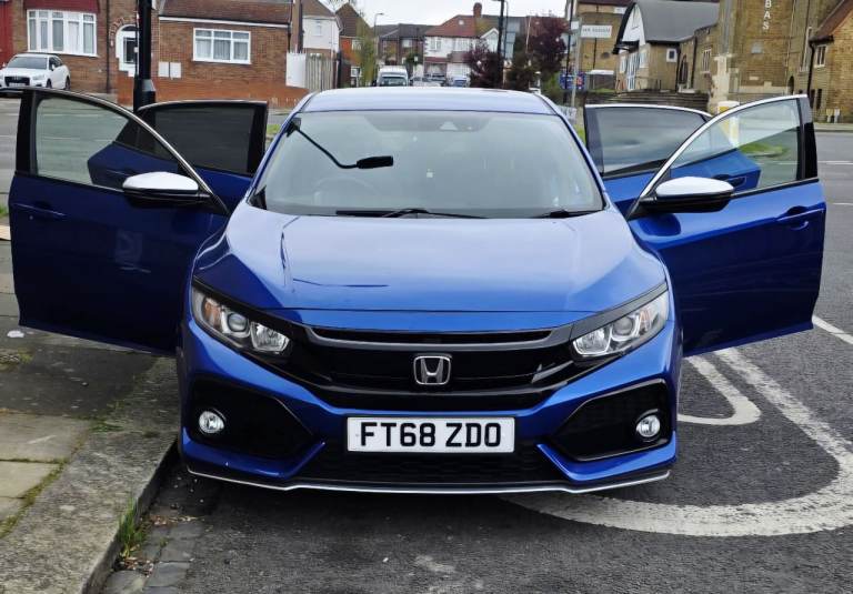 Stunning 2019 Honda Civic 1.0 VTEC Turbo – ULEZ Compliant – Long MOT & Reverse Camera