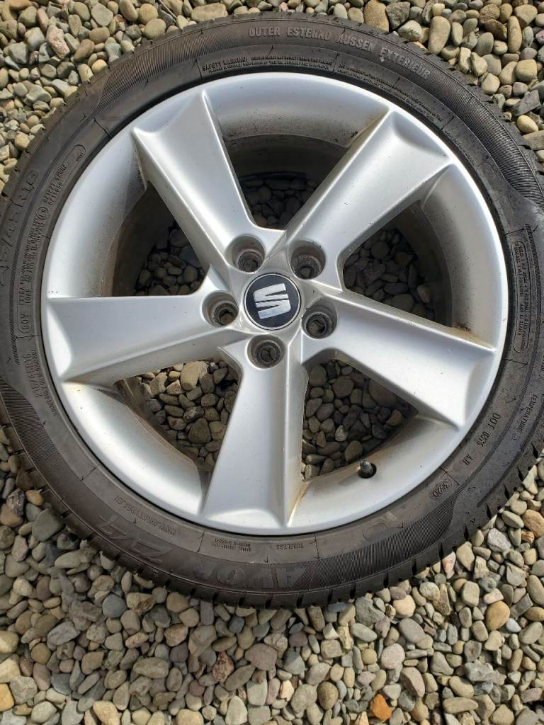 Alloy wheel