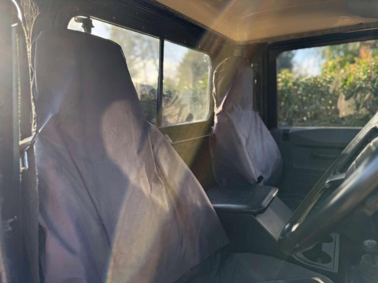 1990 Land Rover Defender 2.5 90 Defender Turbo Diesel 4WD 3dr Unlisted Diesel Manual