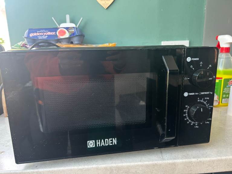 Microwave Oven with Timer and Defrost Function