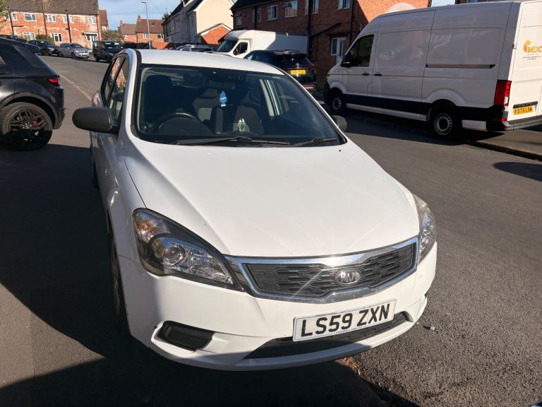 Kia, CEED, Hatchback, 2009, Manual, 1396 (cc), 5 doors