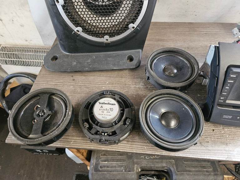 Mitsubushi outlander rockford fosgate audio system complete fully working 