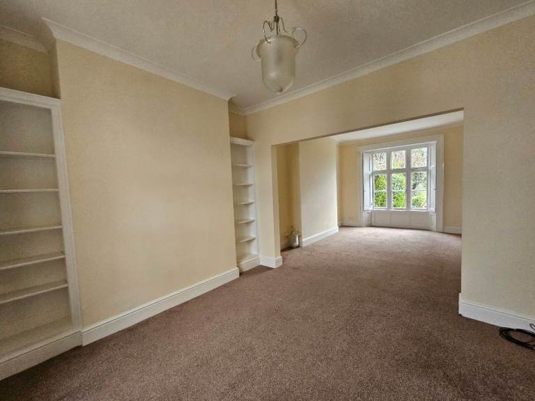 Large Ground Room in Shared House in Newton Abbot
