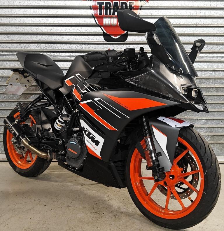 2020 20 KTM RC 125 ABS RACE REPLICA LEARNER LEGAL TRADE SALE 3313 MILES NEW MOT