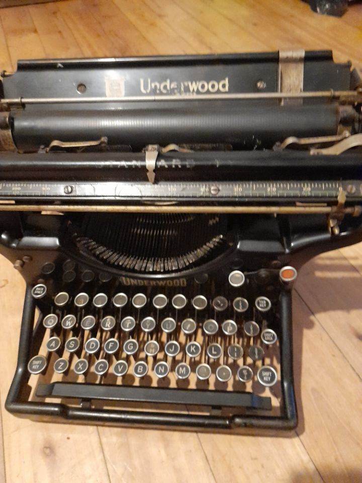 Underwood typewriter