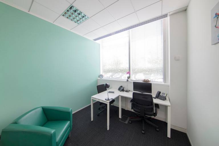Slough - SL1 4DX \ Private Office for 1 Person