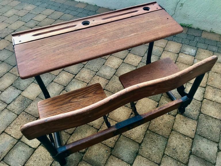 😎BEAUTIFUL 😎OLD SCHOOL DESK FROM STRANDTOWN PRIMARY SCHOOL 😎