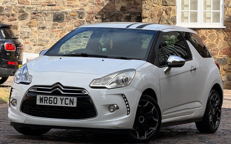 Citroen, DS3, Hatchback, 2011, Manual, 1560 (cc), 3 doors
