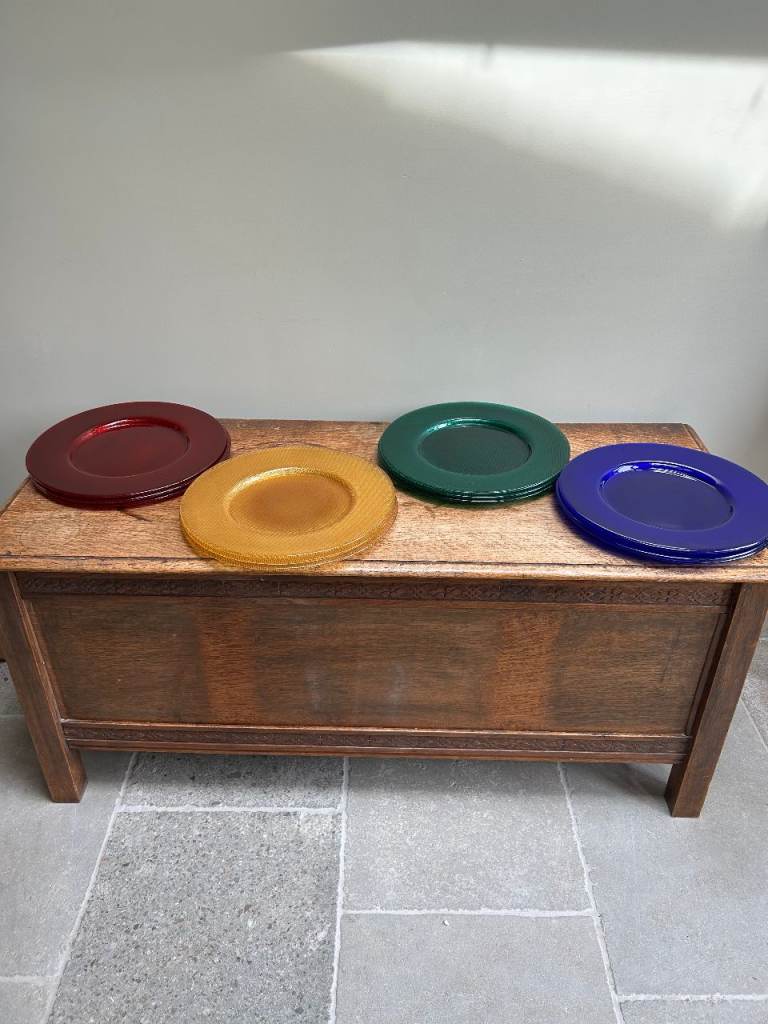 Italian Glass Charger Plates - 3 green, 3 blue, 3 red, 3 gold – Great Condition