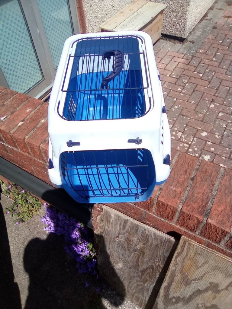 Pet Carrier/Cage