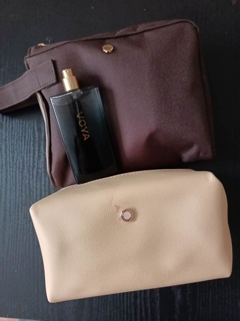 Emirates Business Class Amenity bags