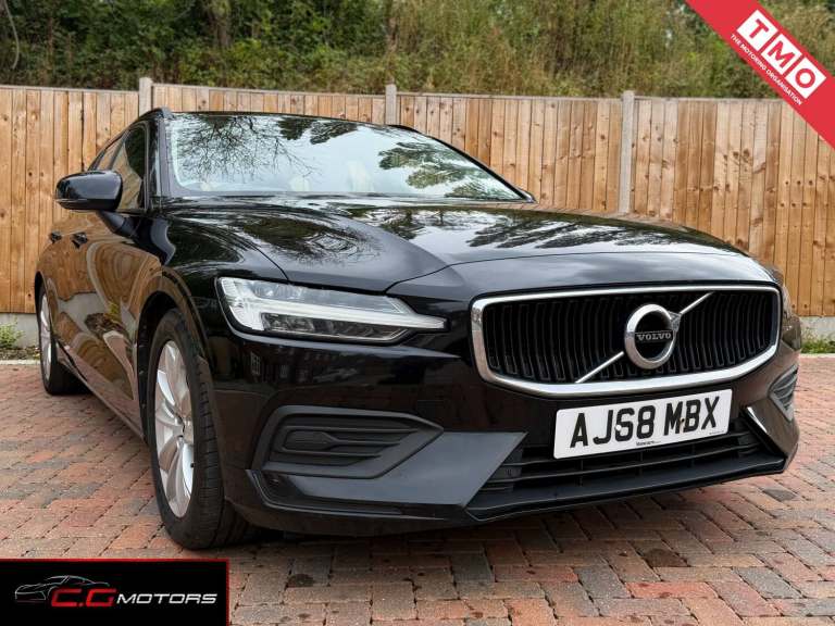 2019 Volvo V60 2.0 D3 Momentum 5dr ESTATE DIESEL Manual