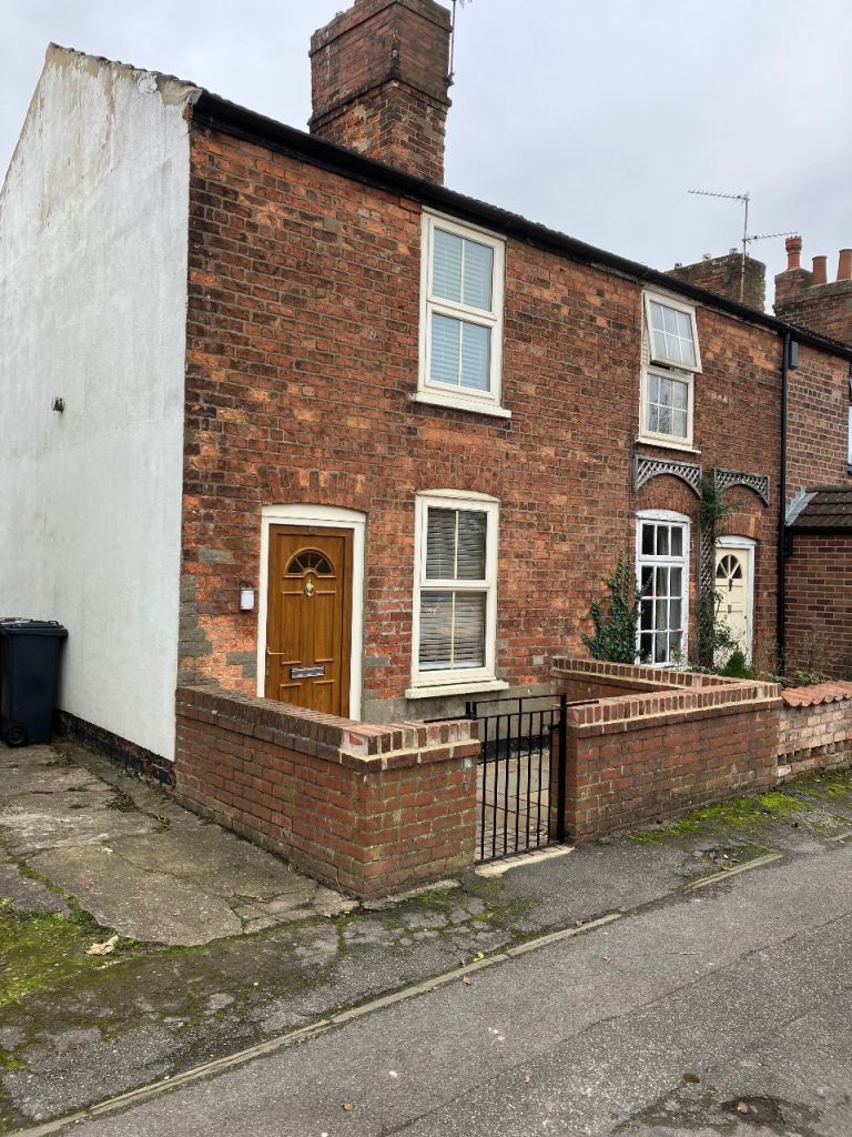 Victorian cottage mews property 