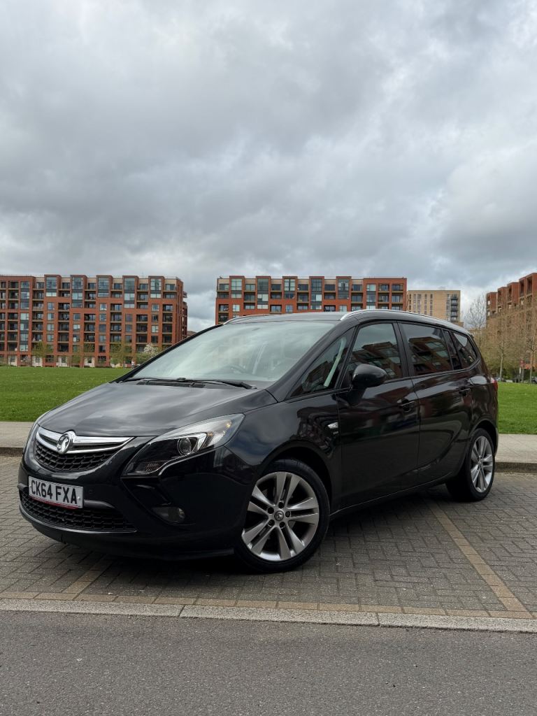 Vauxhall zafira Tourer 2.0 cdti sri HPI Clear Excellent Condition 