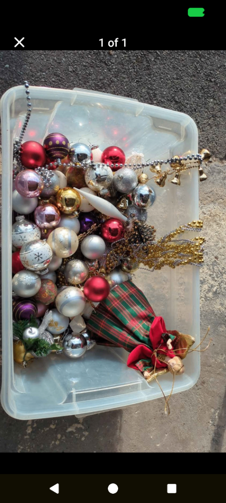 image for 🎄FREE XMAS baubles + ✨decs