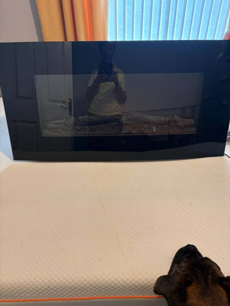 Modern Black Electric Fireplace Heater – Good Condition