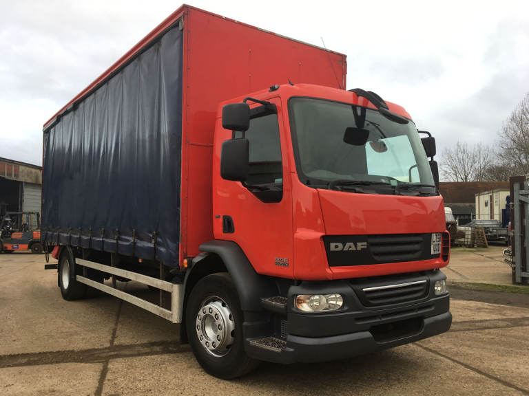 DAF TRUCKS LF 220 Day Cab