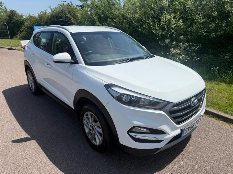 2016 Hyundai TUCSON 1.7 CRDi Blue Drive SE 5dr 2WD ESTATE DIESEL Manual