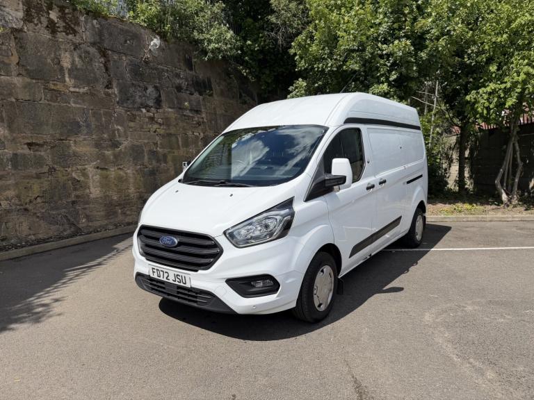 FORD TRANSIT CUSTOM 2.0 Transit Custom Trend Van 300 L2 H2 2.0L Highroof Medium