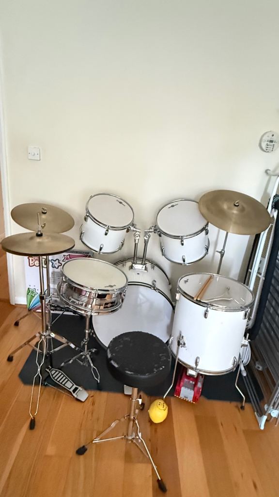 Full Drum Kit with Cymbals and Stool – White